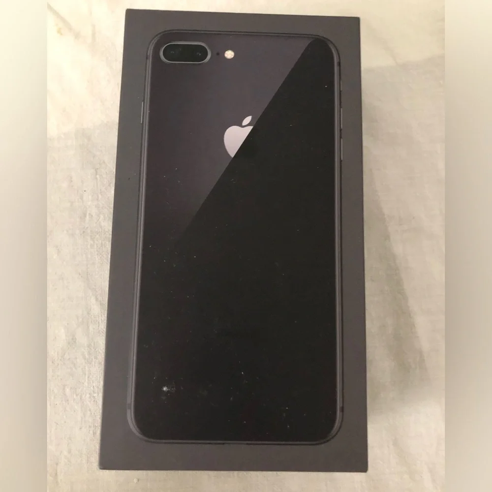 Apple iPhone 8 Plus empty box 64GB